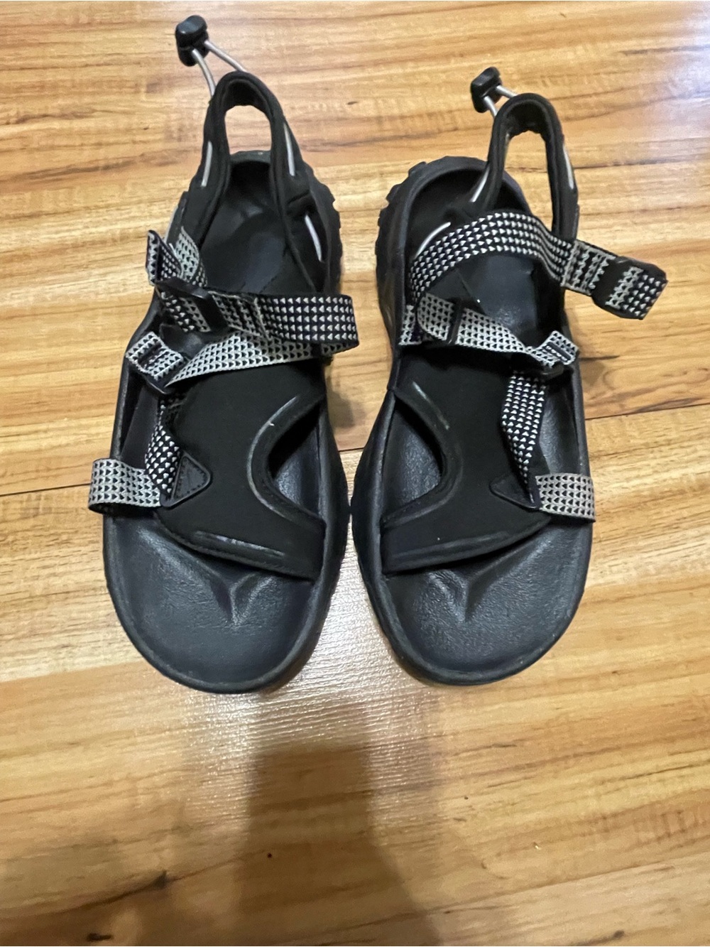 Nike Black Sport Sandals with Gray Webbing Straps